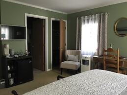 Williston Village Inn