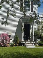 Williston Village Inn