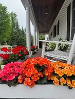 Williston Village Inn