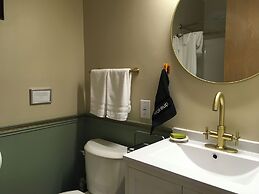 Williston Village Inn