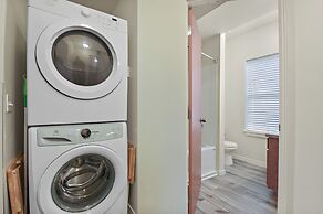 Maple Leaf Manor Suites