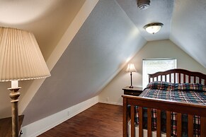 Maple Leaf Manor Suites