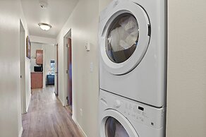 Maple Leaf Manor Suites