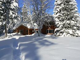 Smoky Bear Ranch Bed & Breakfast & Cabins