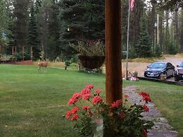 Smoky Bear Ranch Bed & Breakfast & Cabins