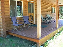 Smoky Bear Ranch Bed & Breakfast & Cabins