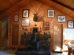 Smoky Bear Ranch Bed & Breakfast & Cabins