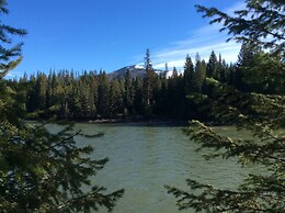 Smoky Bear Ranch Bed & Breakfast & Cabins