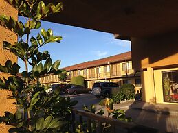 Fullerton Inn - Near Medieval Times