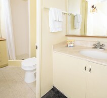 Ohia Waikiki Studio Suites