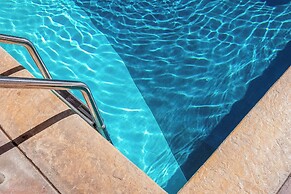 Ohia Waikiki Studio Suites