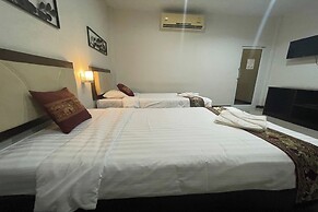 Phuket Airport Villa