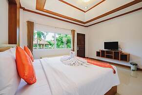 Phuket Airport Villa
