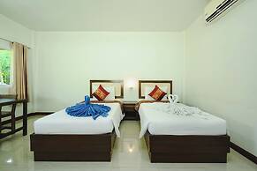 Phuket Airport Villa