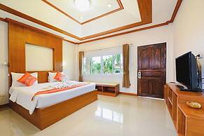 Phuket Airport Villa