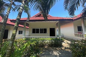 Phuket Airport Villa