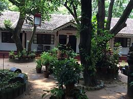 Fort House