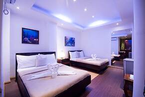 Deparis Beach Resort