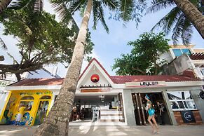 Deparis Beach Resort