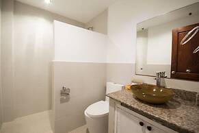 Deparis Beach Resort