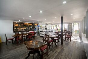 Deparis Beach Resort