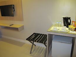 Zerenity Hotel & Suites