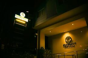 Zerenity Hotel & Suites