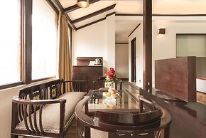 Whispering Inn by Vivaan