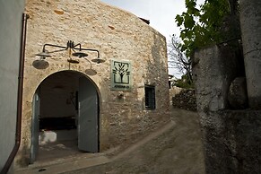 Athermigo Boutique Estate