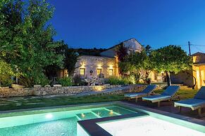 Athermigo Boutique Estate