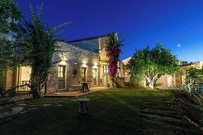 Athermigo Boutique Estate