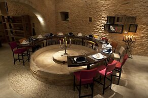 Athermigo Boutique Estate