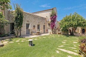 Athermigo Boutique Estate