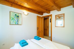 Apartments Foteza