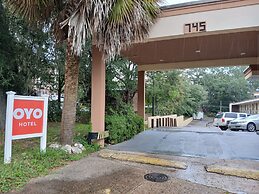 OYO Hotel Tallahassee Downtown