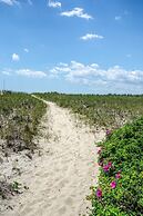 East Harbour Motel and Cottages