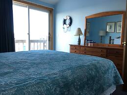 East Harbour Motel and Cottages