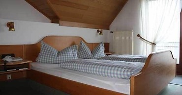 Hotel Ristorante Herbstein