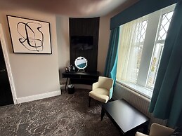 Lyons Woodlands Hall Hotel