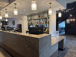 Lyons Woodlands Hall Hotel