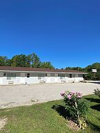 Mindemoya Motel