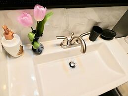 Belle Neige Suites- Whistler