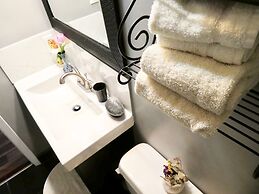 Belle Neige Suites- Whistler