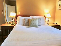 Belle Neige Suites- Whistler