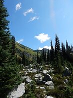 Belle Neige Suites- Whistler