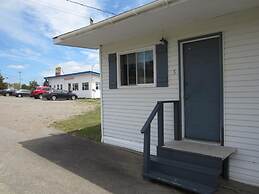 Baybreeze Restaurant and Motel