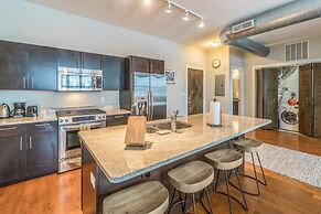 Seaport Signal Building by Vacasa