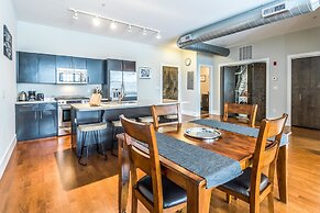 Seaport Signal Building by Vacasa