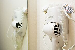 Village Inn & Suites