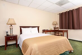 Village Inn & Suites